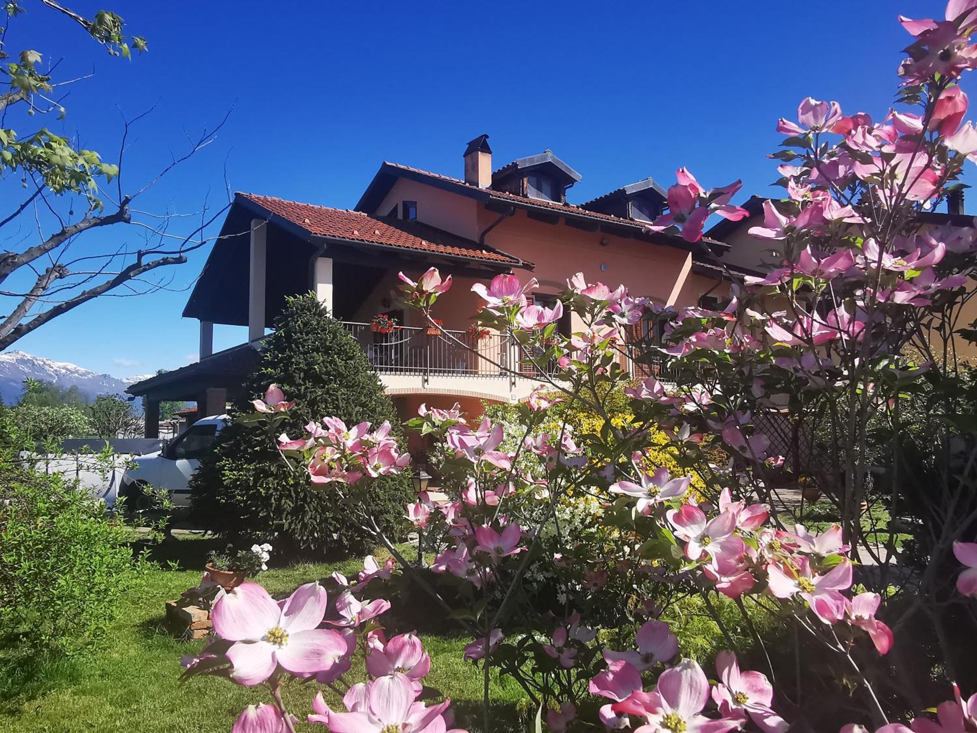 Apartamento Orto Del Pettirosso Front Exterior foto